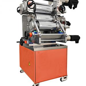 Four roll rolling machine